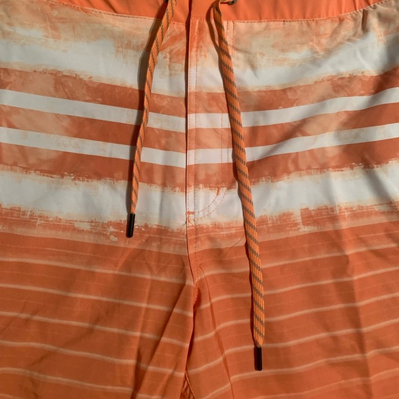 Men’s Swim Trunks Size XL NWT Board Shorts - Picture 4 of 9